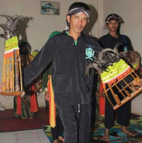 Angklung Badeng